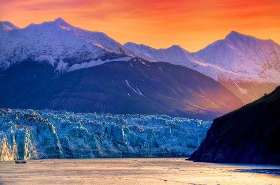 Fototapeta Sunrise at Hubbard Glacier Alaska