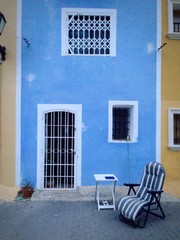 Fototapeta na wymiar Traditional village house in Villa Joyosa, Spain
