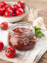 Tomato sauce (jam)