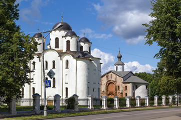Fototapeta na wymiar St. Nicholas Cathedral, Veliky Novgorod