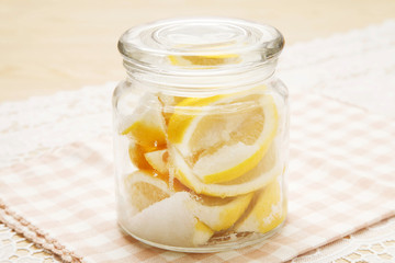 塩レモンの仕込み