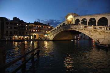 Naklejka na ściany i meble Venice at night