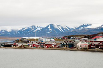 Longyearbyen - obrazy, fototapety, plakaty