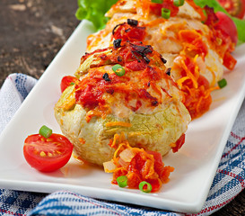 Squash stuffed with vegetables and meat