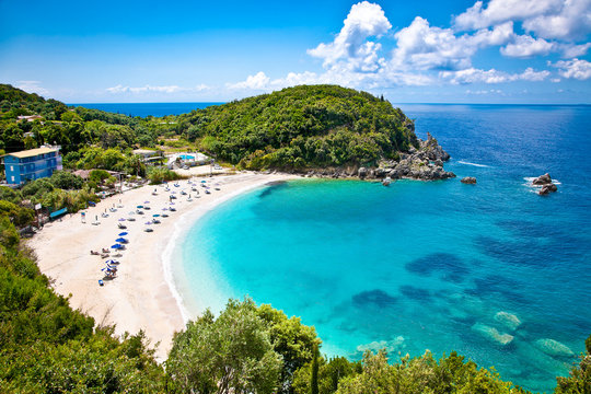 Fototapeta Beautiful Sarakiniko beach near Parga in Greece.