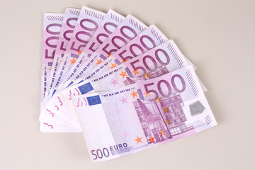 4000 Euro 3