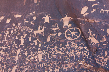 Pétroglyphes - Newspaper Rock (Utah)