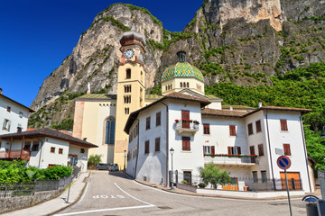 Fototapeta na wymiar Trentino - Chuch in Mezzacorona