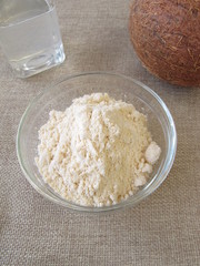Kokosmehl und Kokosöl