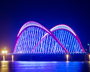 Fototapeta na wymiar night bridge