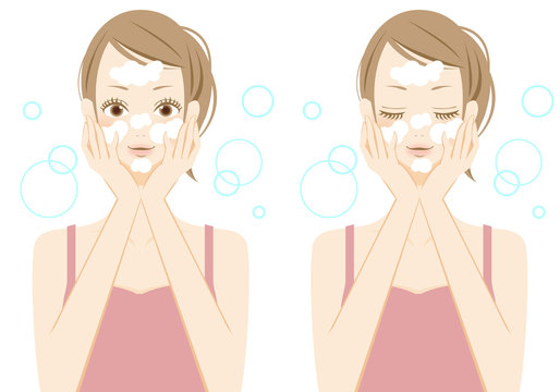 フェイスケア　洗顔をする女性