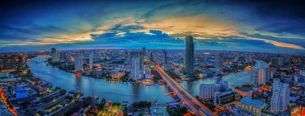 Fotobehang Landschap van de rivier in de stad Bangkok © anekoho