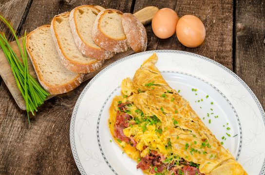 Omelet with bacon and cheese