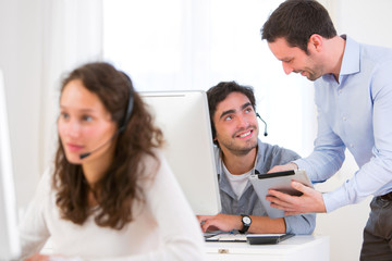 Obraz premium Manager training young attractive people