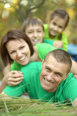 Fototapeta premium Family in green jersey