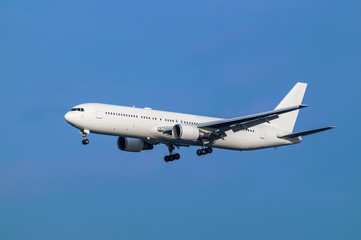 Fototapeta na wymiar Boeing 767-300