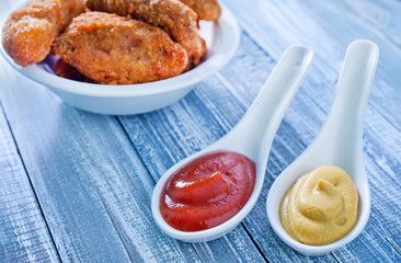 sauce and chicken wings