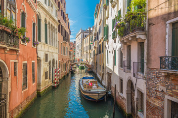 Obraz na płótnie Canvas The Enduring Beautiful and Romantic Venice Italy