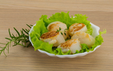 Grilled scallops