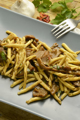 Strangolapreti con i funghi mit pilzen Italia Expo Milano 2015