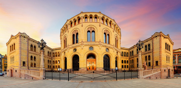 Oslo parliament - panorama