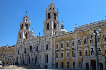 Fototapeta na wymiar Main facade of the Mafra National Palace, Portugal