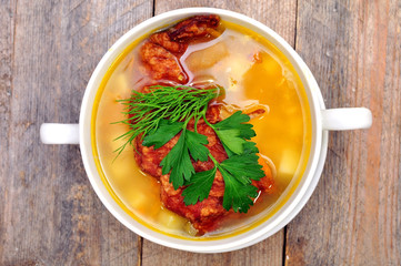 pea soup with smoked pork ribs