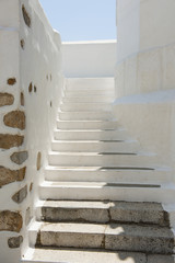Treppe im Dorf Chora auf der Insel Astypalea, Dodekanes, Griechenland