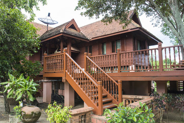 traditional thailand wooden house
