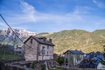Fototapeta na wymiar house in mountain