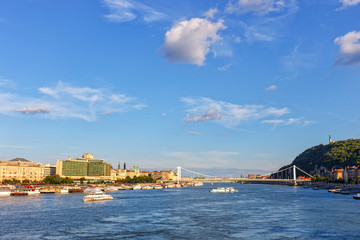 Fototapeta na wymiar panorama of Budapest Hungary.