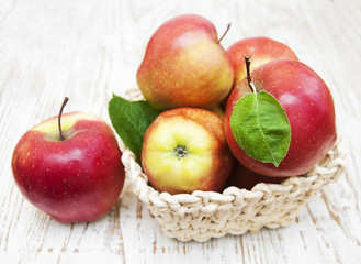 Red apples