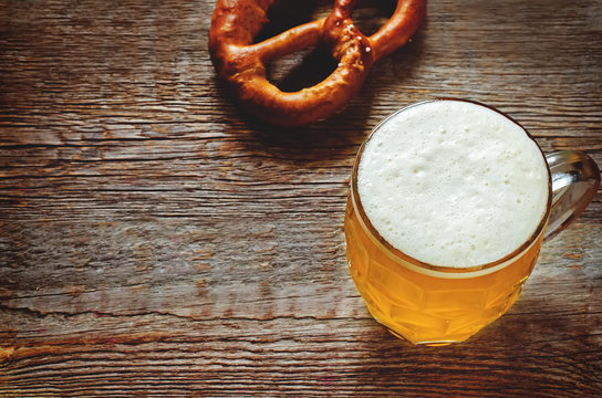 beer and pretzel