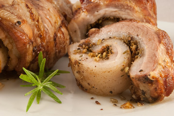 Porchetta &ndash; gerollter Schweinebauch