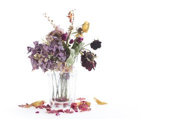 vertrockneter blumenstrauss