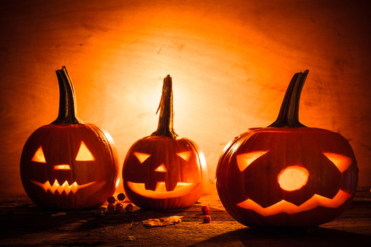Halloween pumpkin lanterns dark light angry face fall