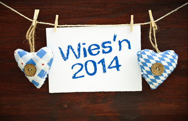 Stoffherzen mit Schild und Wiesn 2014