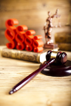 Judge wooden gavel and paragraph
