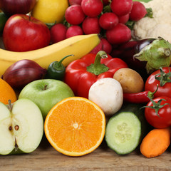 Naklejka na ściany i meble Geschnittenes Obst, Früchte und Gemüse