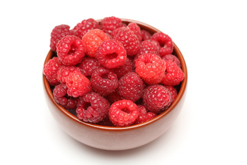 Red raspberries in bowl