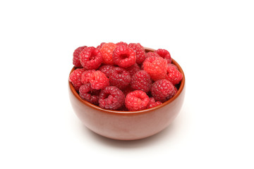 Red raspberries in bowl