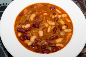 Veganes Bohnengulasch