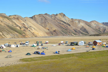 Fototapeta na wymiar Исландия, Ландманналёйгар, палаточный лагерь