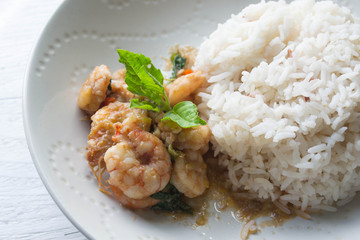 basil fried shrimp and rice