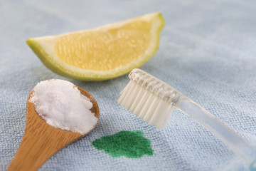 detachant organiques, citron et de bicarbonate de sodium.