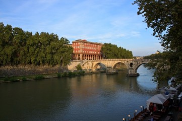 Fototapeta premium Der Tiber in Rom