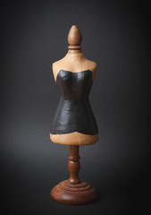 Miniature mannequin