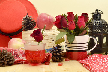 Romantic red theme rose vintage lamp apple decor idea