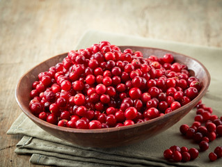 bowl of cowberries