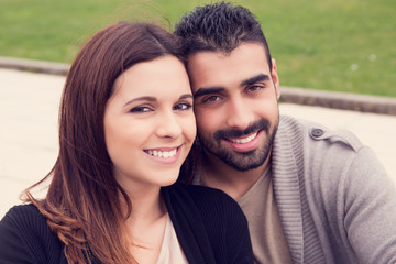 Obraz premium Couple hugging each other